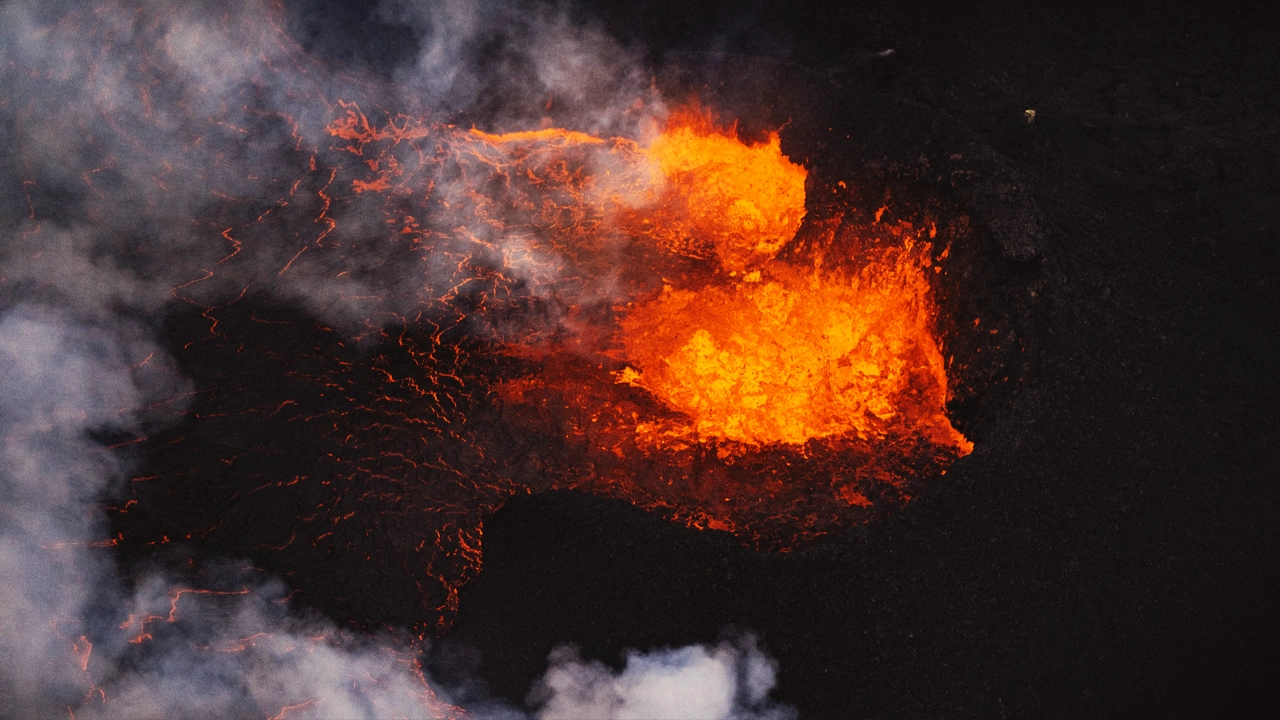 Eruption at Reykjanes in March 2024 // Photo by Rebecca Douglas